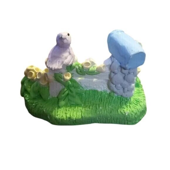 Easter Spring Set Of 5 Hand Painted Bunny Figurines Mini Fence Decor Rabbit - Picture 6 of 15